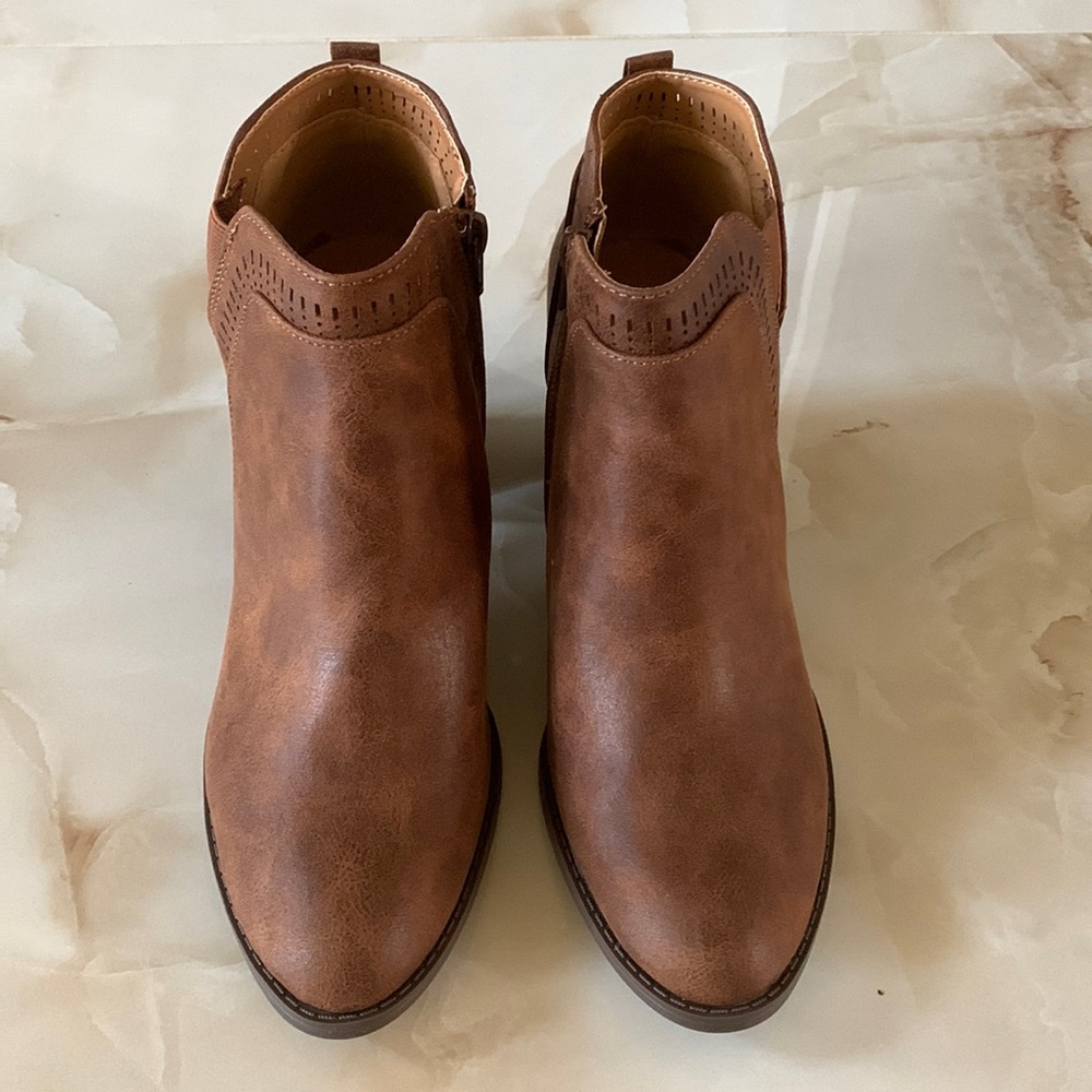 Qupid Booties